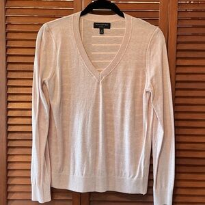 Banana Republic Forever Sweater. Soft Beige V-Neck.